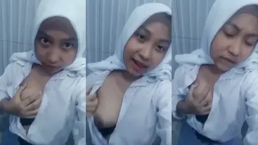 ABG SMA Berhijab Nekat Pamer Nenen Viral Terbaru poster