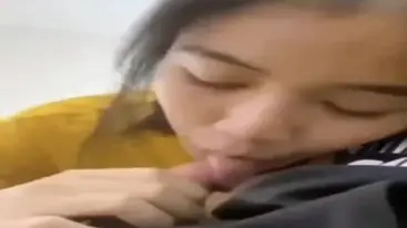 Cewek Nakal Isap Batang Di Dalam Deretan Bioskop poster