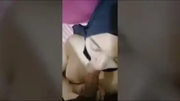 Di BJ Cewe Jilbab Hitam Sambil Cubit Putingnya poster