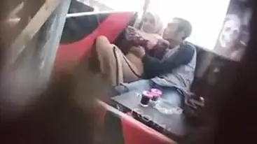 Enak Susunya Si Jilbab Di Cafe poster