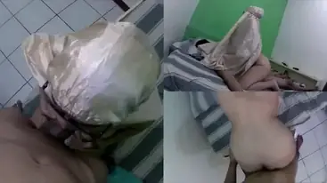 Istri Tetangga Montok Pake Mukena Goyang Liar poster