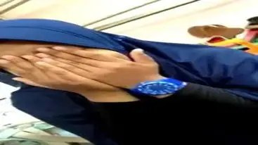 Jilbab Biru Malu Malu poster