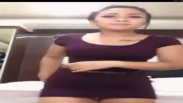Streamer Olif Live Bigo Pamer Dada Tobrut Viral poster